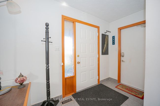 84 Wimbleton Cres, House other with 5 bedrooms, 3 bathrooms and 2 parking in Kitchener ON | Image 5