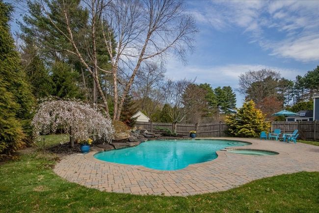 15 Helen Ln, House other with 4 bedrooms, 3 bathrooms and 4 parking in Walpole MA | Image 33