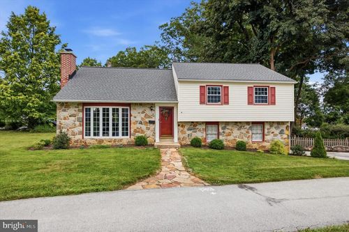 6 Sharpless Ln, MEDIA, PA, 19063-3931 | Card Image