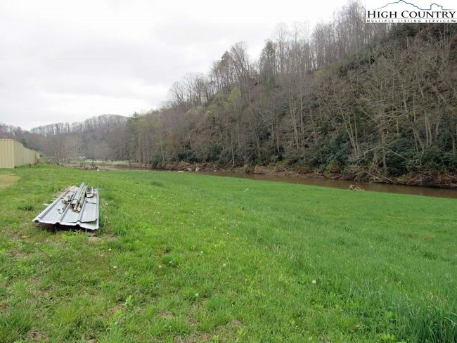 Nice river frontage | Image 6