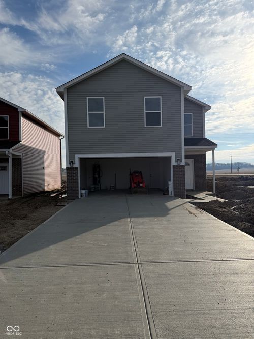 1447 Elm St, Martinsville, IN, 46151-6495 | Card Image