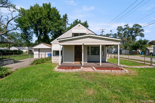 7285 Prospect Ave, Warren, MI, 48091-2917 | Card Image
