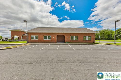 4350 Independence Dr, Schnecksville, PA, 18078-2589 | Card Image