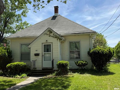 411 W Jefferson St, Macomb, IL, 61455-2049 | Card Image