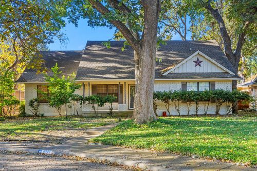 6925 Galemeadow Cir, Dallas, TX, 75214-1819 | Card Image