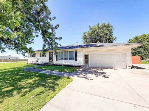 100 N Reel St, OAKLAND, IL, 61943-7117 | Card Image