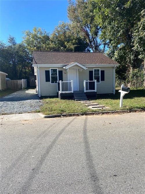 716 Watson St, Reidsville, NC, 27320-5145 | Card Image