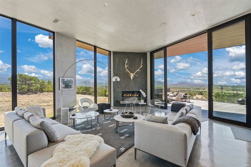 871 Camino Francisca, Santa Fe, NM, 87506-6001 | Card Image