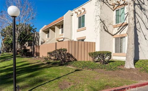 211 W Channel Islands Blvd, Port Hueneme, CA, 93041-1740 | Card Image