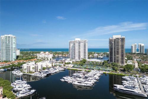 2307-19901 E Country Club Dr, Aventura, FL, 33180-3078 | Card Image
