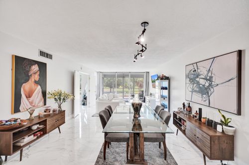 204-545 Oaks Ln, Pompano Beach, FL, 33069-3712 | Card Image