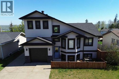 148 Beaconwood Pl, Fort Mcmurray, AB, T9H2T1 | Card Image