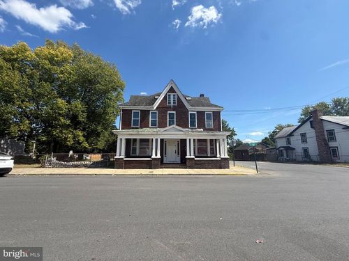 b-703 2nd St, MARTINSBURG, WV, 25404-4618 | Card Image