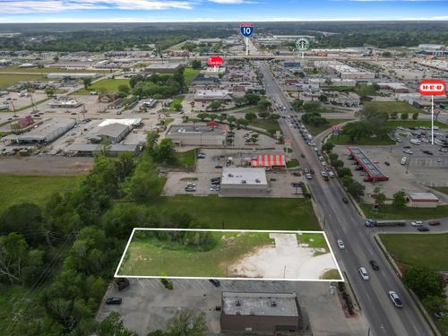 0000 College St, Beaumont, TX, 77701 | Card Image