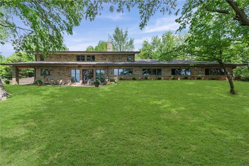 1601 Vogt Rd, Raymore, MO, 64083-9796 | Card Image