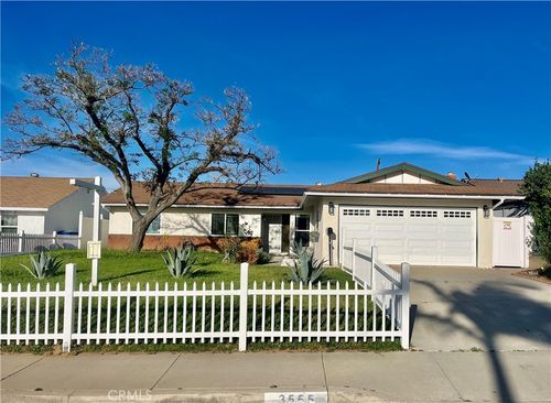 3555 Dixie Ln, Riverside, CA, 92503-4607 | Card Image