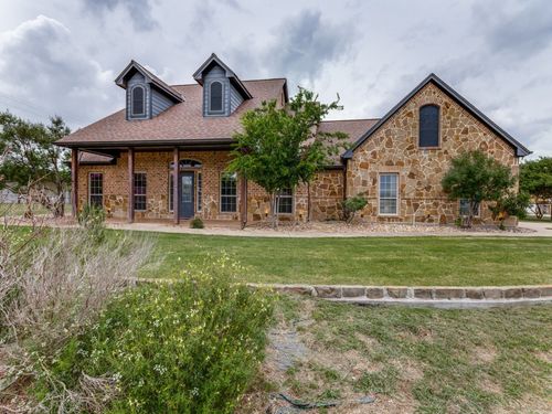 5584 Justine Pl, Benbrook, TX, 76126-6352 | Card Image