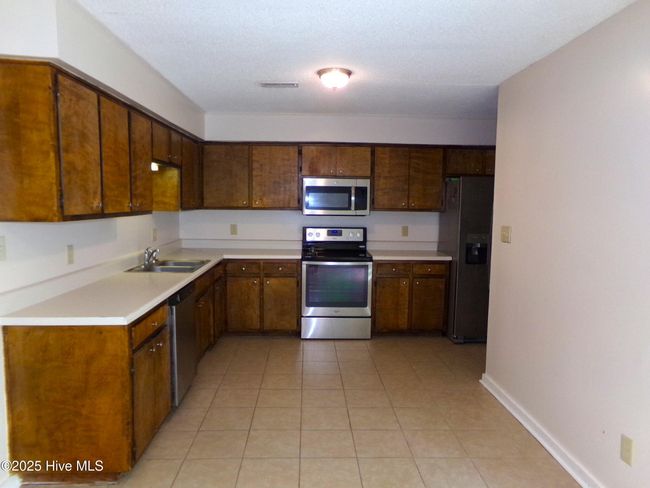 28 Donnell Ave, Townhouse with 3 bedrooms, 3 bathrooms and null parking in Havelock NC | Image 6
