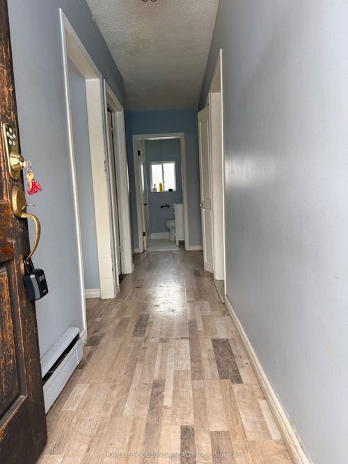 46 Elm Grove Ave, Richmond Hill, ON, L4E2V3 | Card Image