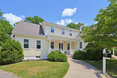 34 Preston St, Dedham, MA, 02026-6311 | Card Image