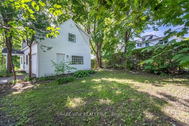181 Maple Lane, House other with 2 bedrooms, 3 bathrooms and 2 parking in Rockcliffe ON | Image 6