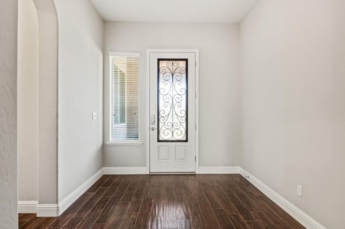 1836 E Bella Rosa Ave, Fresno, CA, 93730-7026 | Card Image