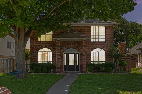 1107 Emily Ln, Carrollton, TX, 75010-1307 | Card Image