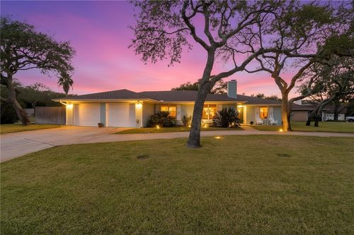 2012 Baywood Dr, Rockport, TX, 78382-3506 | Card Image