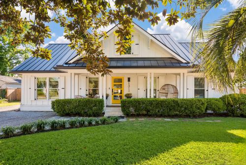 1313 Lonnie Cir, Mount Pleasant, SC, 29464-4521 | Card Image