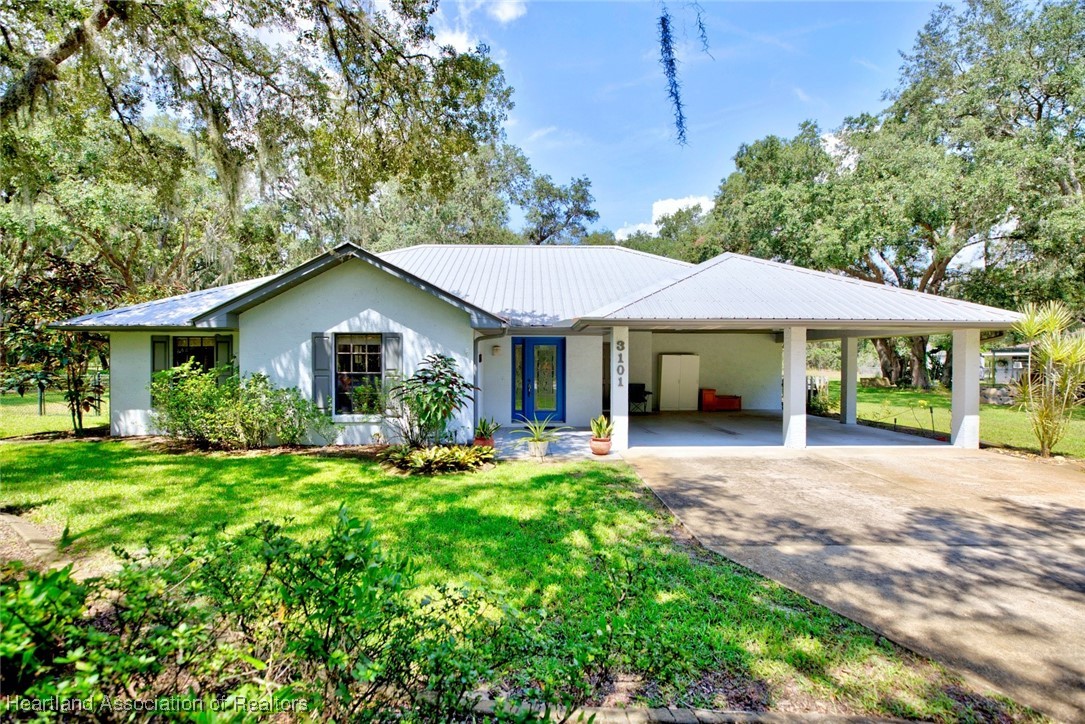 Bowden Rd, Avon Park, FL 33825