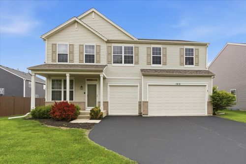 1916 Castle Ridge Dr, Plainfield, IL, 60586-1540 | Card Image