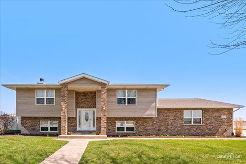 1075 Illinois St, Coal City, IL, 60416-1839 | Card Image