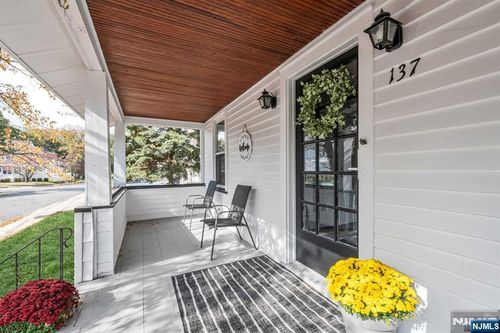 137 Cedar Ave, Hawthorne, NJ, 07506-2630 | Card Image