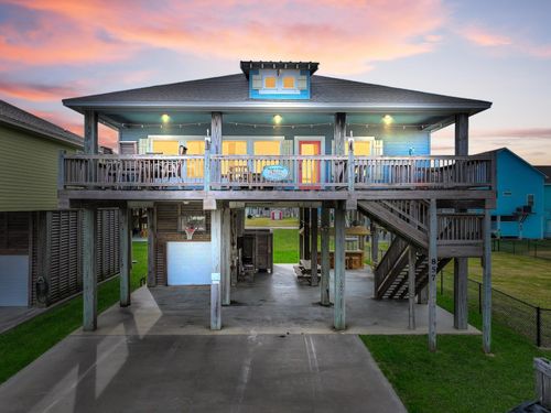 857 Wommack, Crystal Beach, TX, 77650 | Card Image