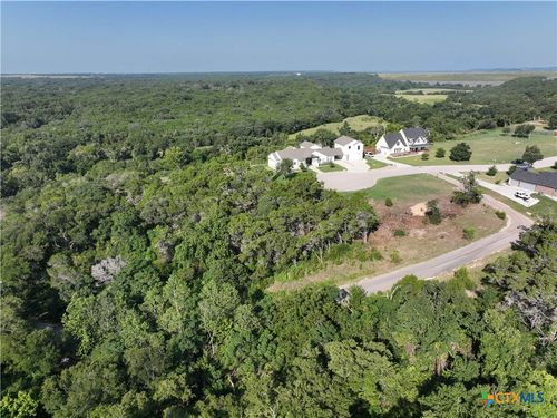 6013 Hamlet Dr, Belton, TX, 76513-8386 | Card Image