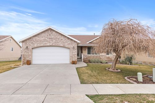 2266 S 450 W, Perry, UT, 84302-4127 | Card Image