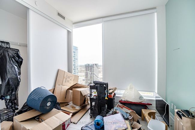 5702 - 5 Buttermill Ave, Condo with 3 bedrooms, 2 bathrooms and 1 parking in Vaughan ON | Image 17