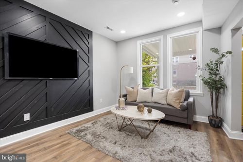 2754 Ellicott Dr, BALTIMORE, MD, 21216-4335 | Card Image