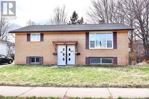 184 Ayer Ave, Moncton, NB, E1C8G8 | Card Image