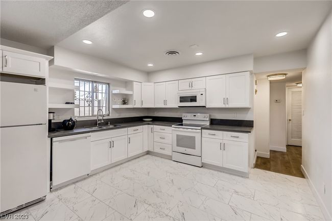 3678 Algonquin Dr, House other with 4 bedrooms, 3 bathrooms and null parking in Las Vegas NV | Image 8