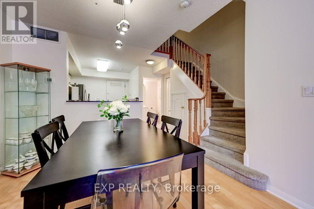 Residential in Toronto (Willowdale East) 3