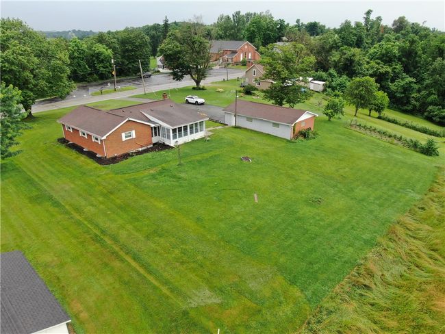 3940 Park Ave, House other with 4 bedrooms, 2 bathrooms and 4 parking in Prosperity PA | Image 4