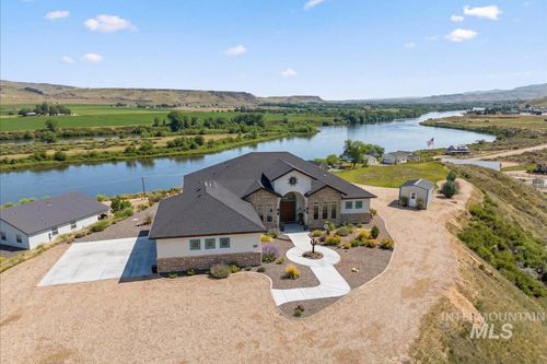 8065 Moonshine Ln, Marsing, ID, 83639-8228 | Card Image