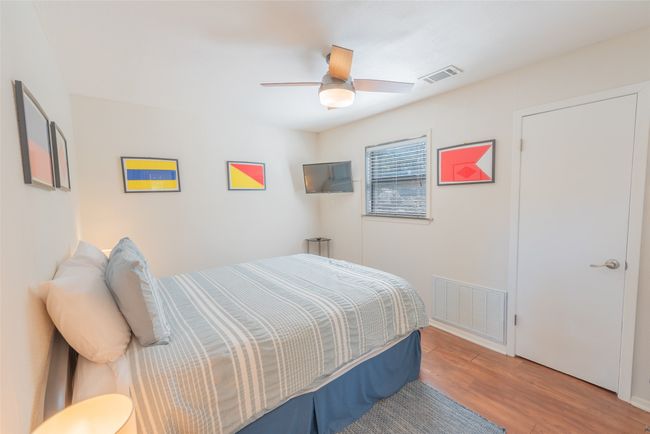 108 E Barker Creek Dr, House other with 3 bedrooms, 2 bathrooms and null parking in Scroggins TX | Image 11