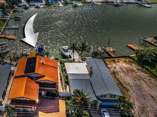 16108 6th St E, Redington Beach, FL, 33708-1618 | Card Image