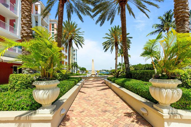 APT-301 - 804 E Windward Way, Condo with 3 bedrooms, 2 bathrooms and null parking in Lantana FL | Image 39