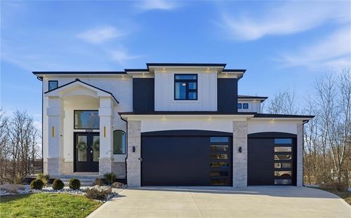 2009 Ridge Tree Dr, Pleasant Hill, MO, 64080-1005 | Card Image