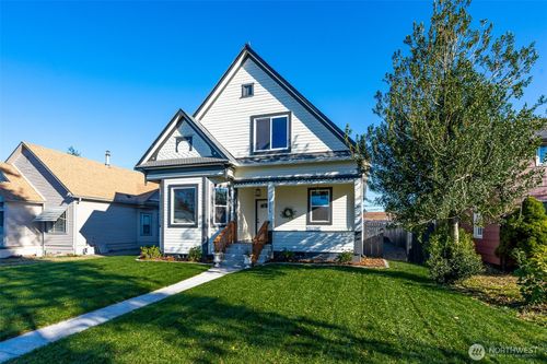 1016 N Pearl St, Centralia, WA, 98531-4901 | Card Image