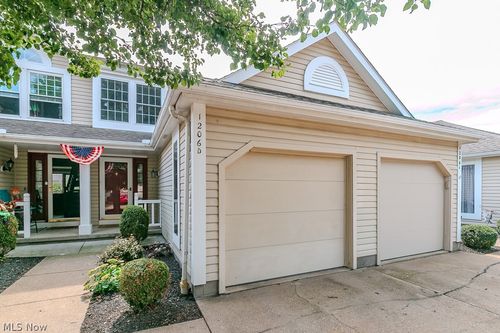 1206 Brookline Pl, Willoughby, OH, 44094-7085 | Card Image