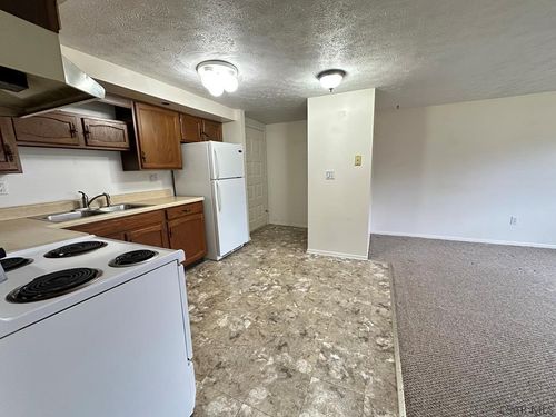 6-2008 Forest Hills Dr, Elton, PA, 15934-2418 | Card Image